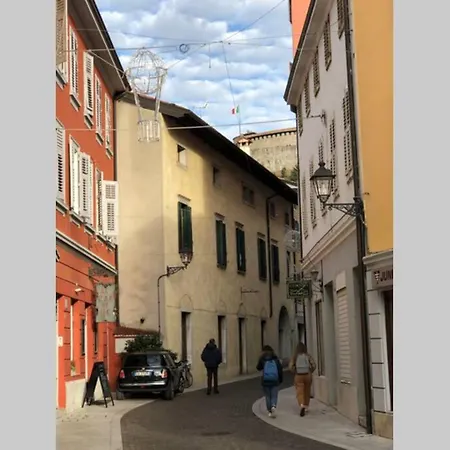 1 Bed In Historical Centre Of *